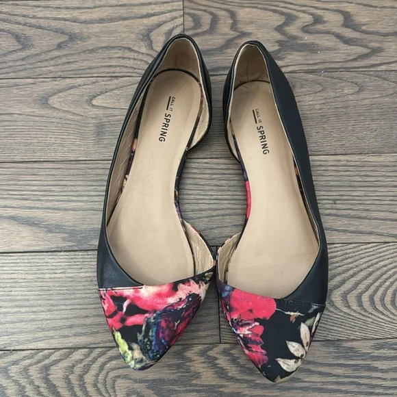 Call It Spring Floral Flats - Picture 2 of 4